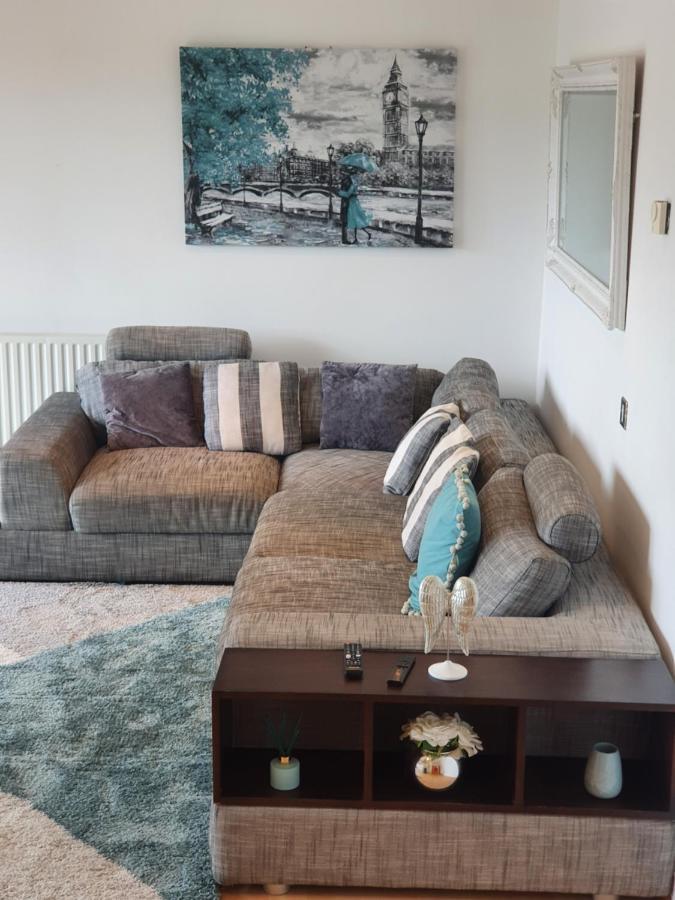 Luxury Canary Wharf Apartment With Free Parking Londra Dış mekan fotoğraf