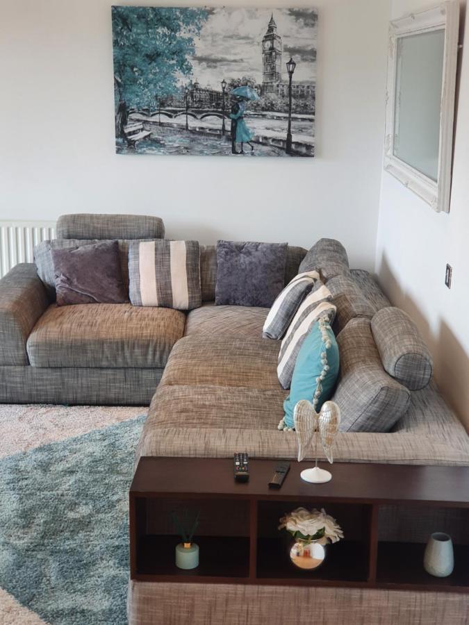 Luxury Canary Wharf Apartment With Free Parking Londra Dış mekan fotoğraf